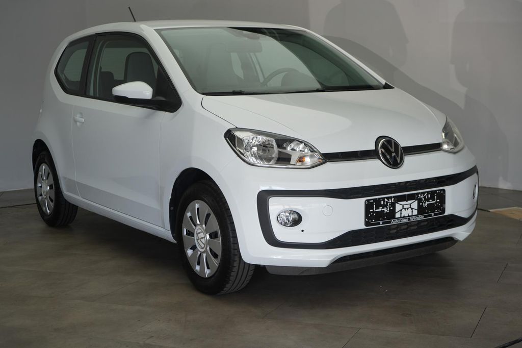 Volkswagen up! 2021 г. Белый, пробег 24000 км