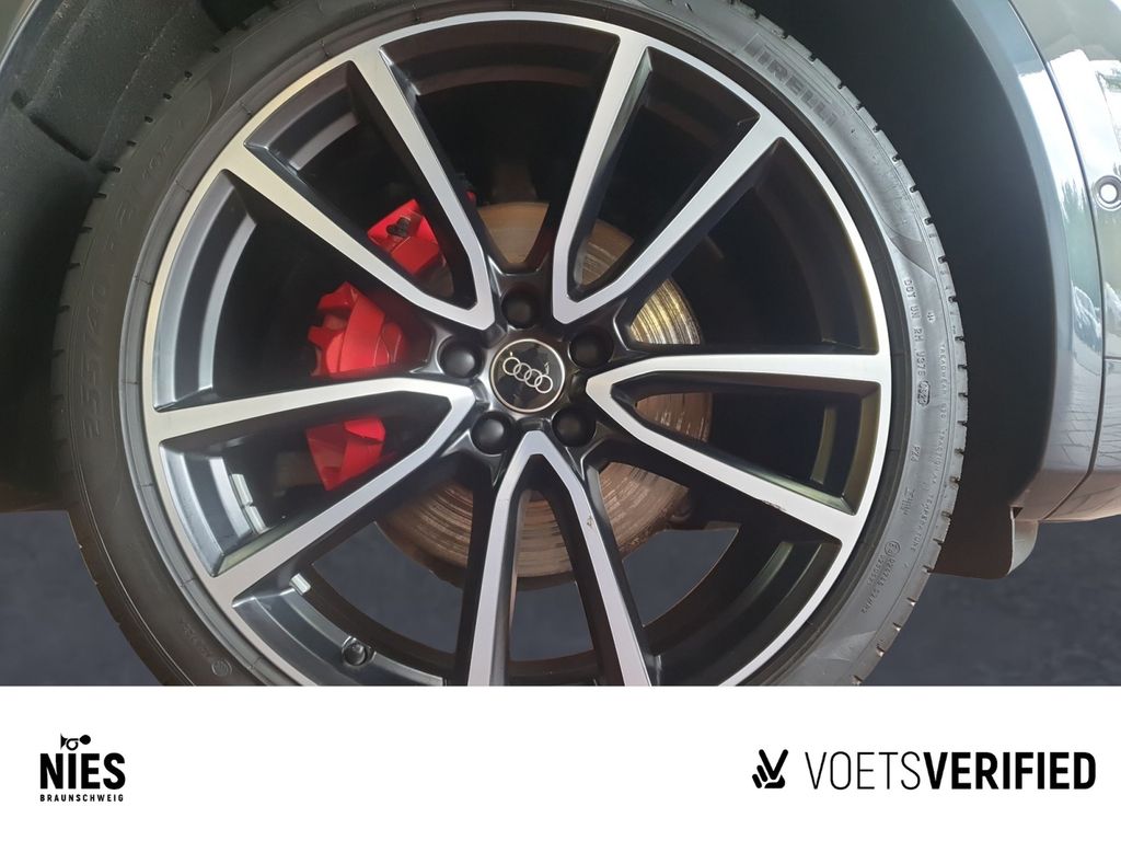 Audi Q5 2023 г. Серый, пробег 46381 км