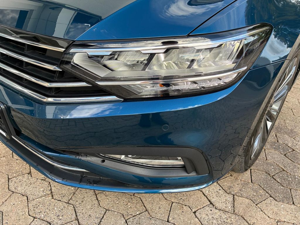 Volkswagen PASSAT VARIANT 2023 г. Синий, пробег 57300 км