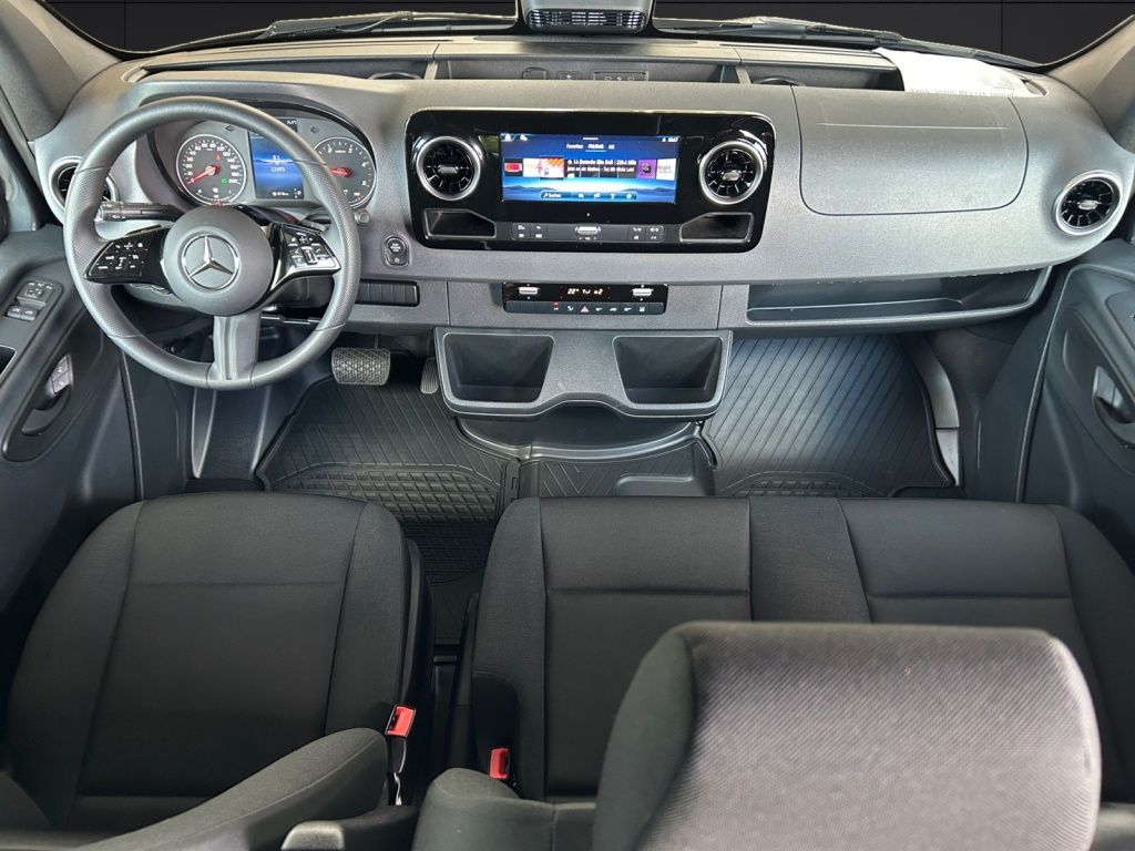 Mercedes-Benz SPRINTER 2025 г. Серый, пробег 12500 км
