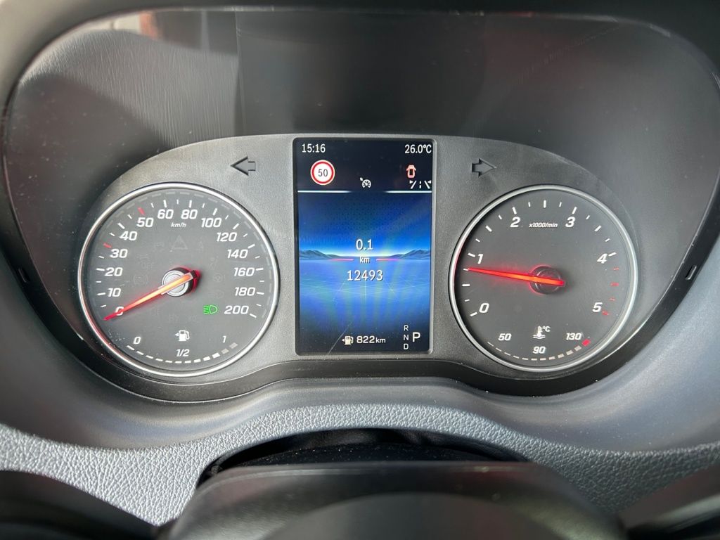 Mercedes-Benz SPRINTER 2025 г. Серый, пробег 12500 км