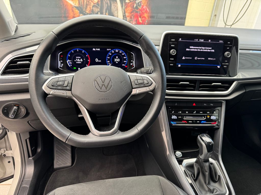 Volkswagen T-Roc 2022 г. Серый, пробег 57701 км