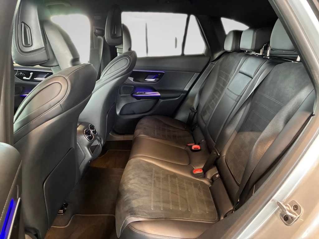 Mercedes-Benz GLC 300 2026 г. Серебристый, пробег 15281 км