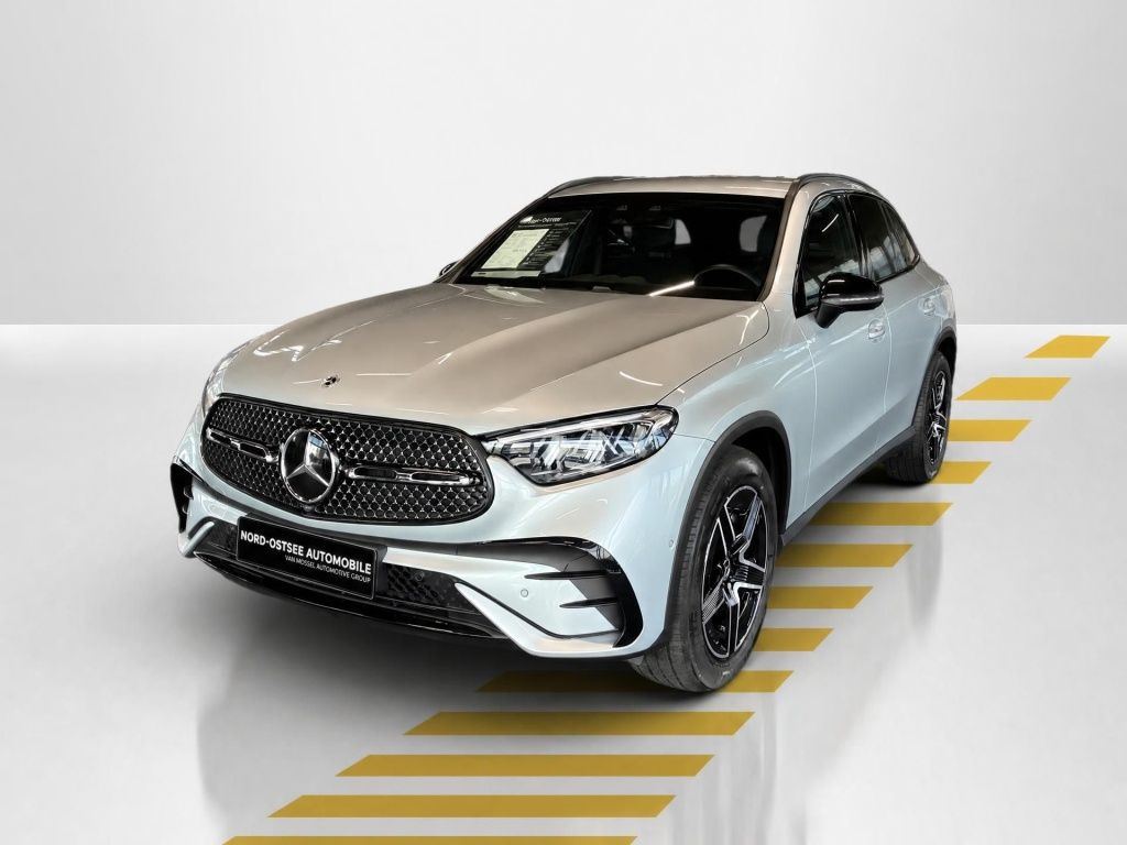 Mercedes-Benz GLC 300 2026 г. Серебристый, пробег 15281 км