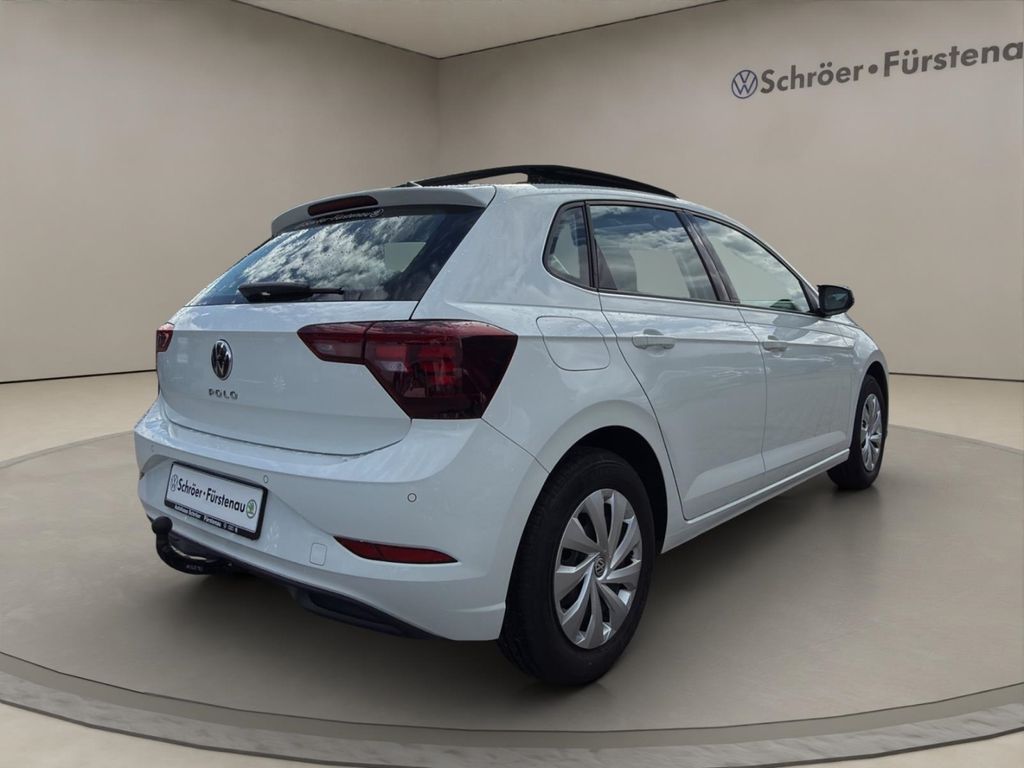 Volkswagen Polo 2022 г. Белый, пробег 41500 км