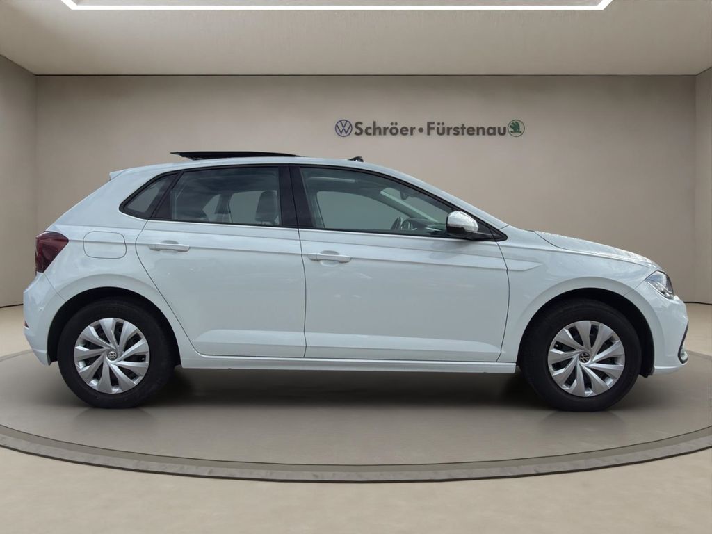 Volkswagen Polo 2022 г. Белый, пробег 41500 км