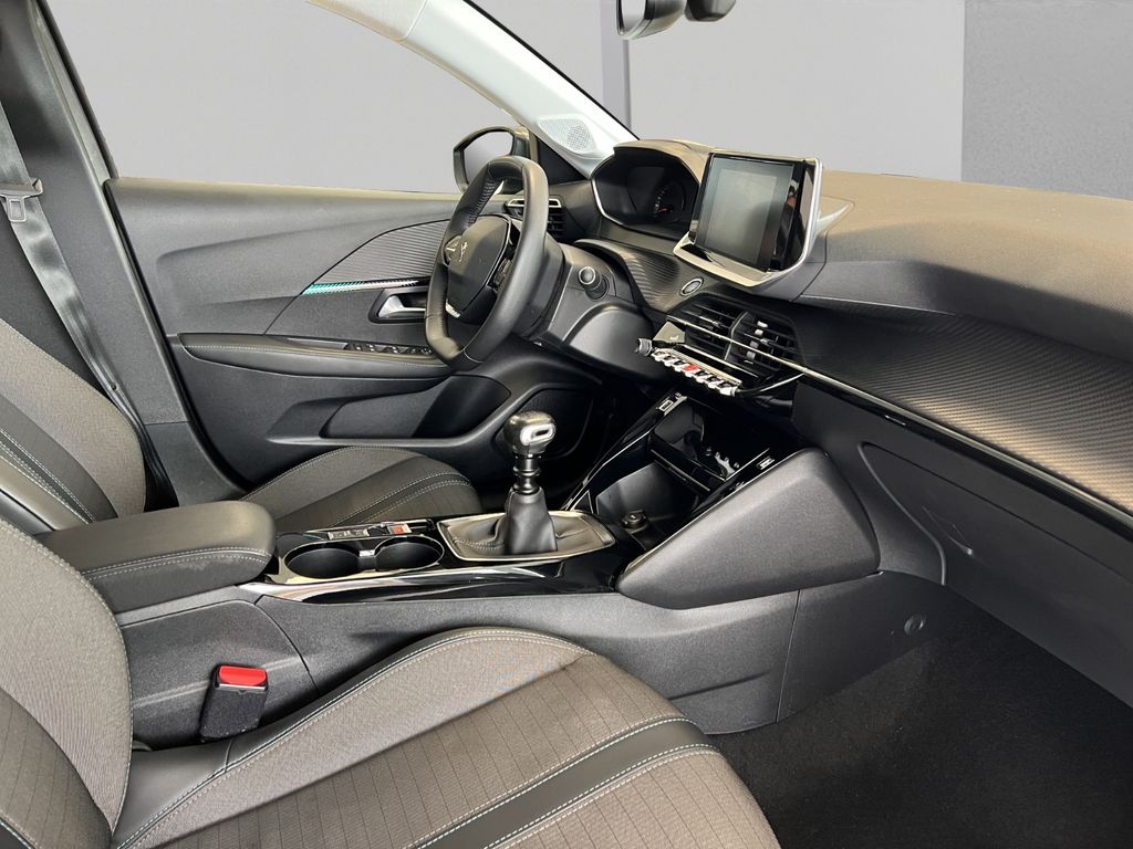 Peugeot 208 2021 г. Серый, пробег 58250 км