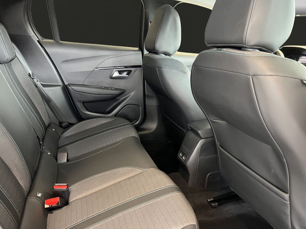 Peugeot 208 2021 г. Серый, пробег 58250 км