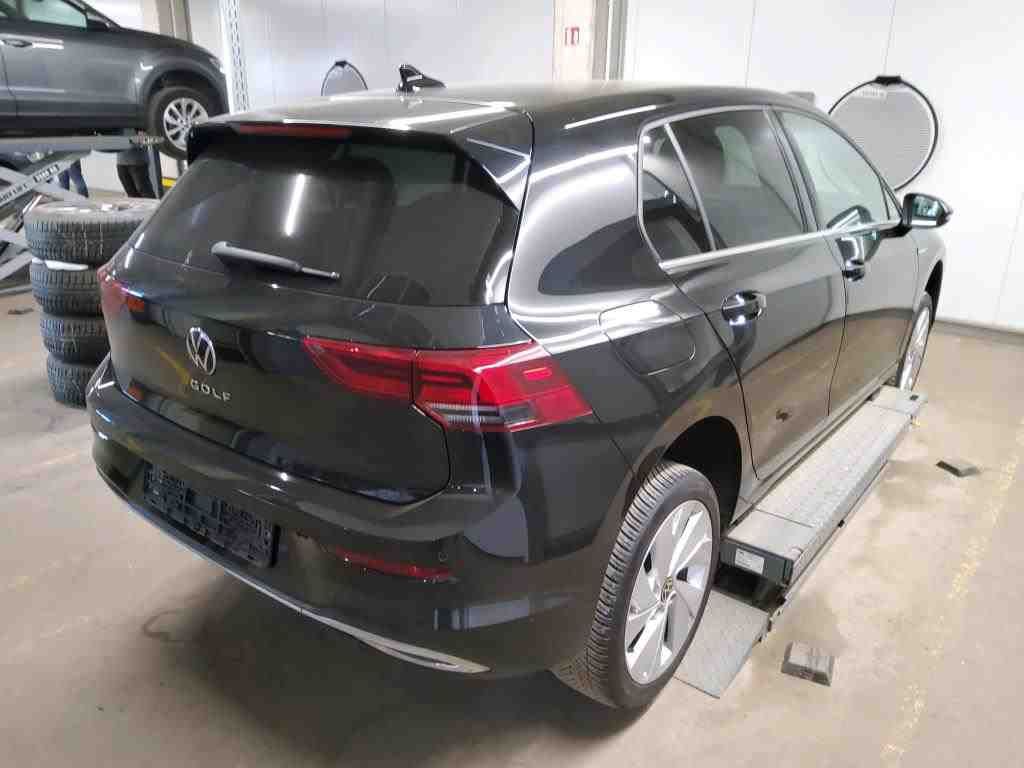 Volkswagen Golf 2024 г. Чёрный, пробег 29809 км