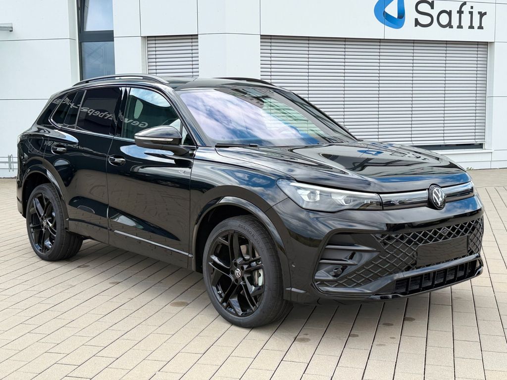 Volkswagen Tiguan 2026 г. Чёрный, пробег 10 км