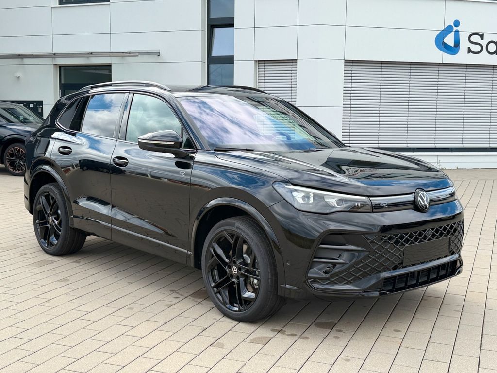 Volkswagen Tiguan 2026 г. Чёрный, пробег 10 км