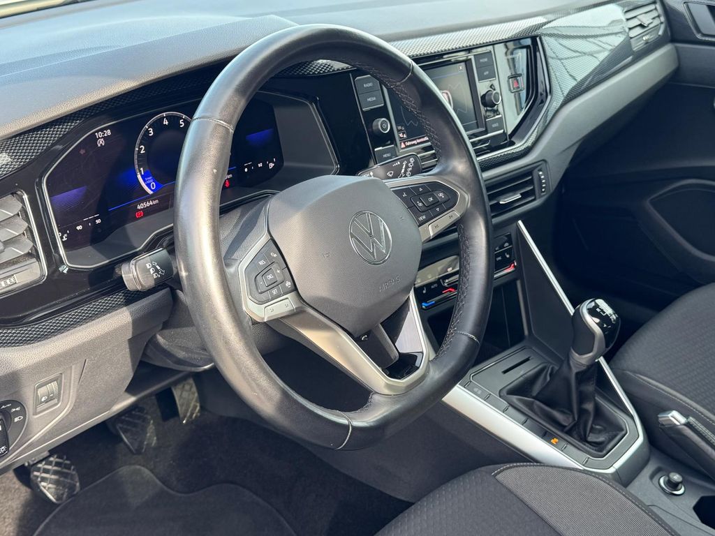 Volkswagen Taigo 2022 г. Серый, пробег 40535 км
