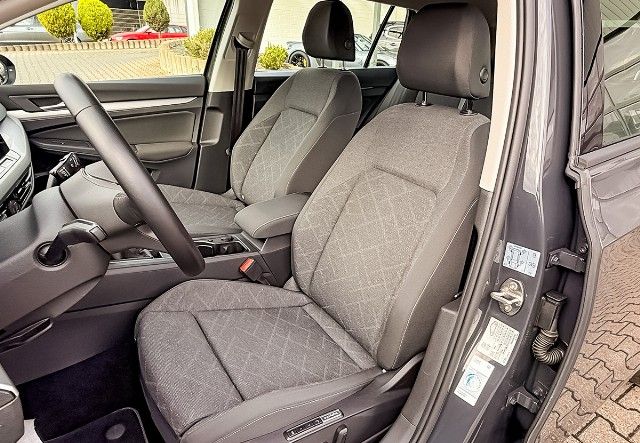Volkswagen Golf 2021 г. Серый, пробег 41650 км
