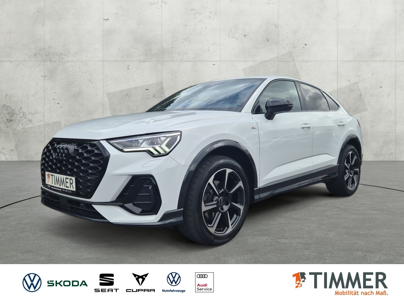 Audi Q3 2025 г. Белый, пробег 39999 км