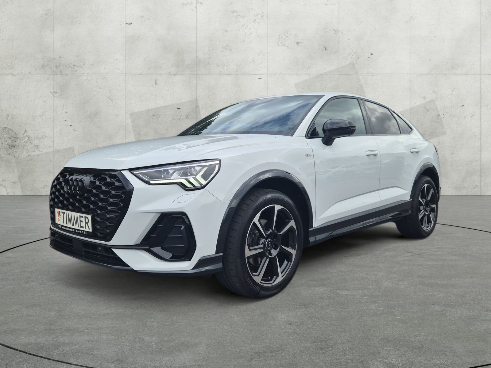 Audi Q3 2025 г. Белый, пробег 39999 км