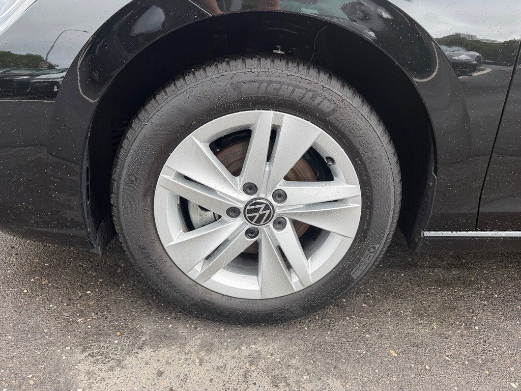 Volkswagen Golf 2025 г. Чёрный, пробег 23099 км