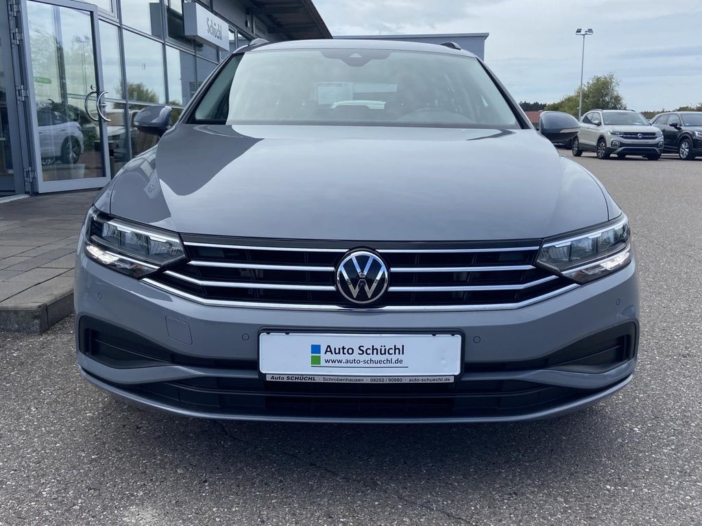 Volkswagen PASSAT VARIANT 2023 г. Серый, пробег 28538 км