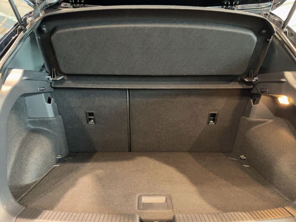 Volkswagen T-Cross 2025 г. Чёрный, пробег 23460 км