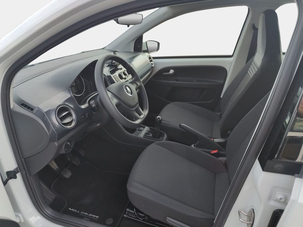 Volkswagen up! 2023 г. Белый, пробег 20931 км