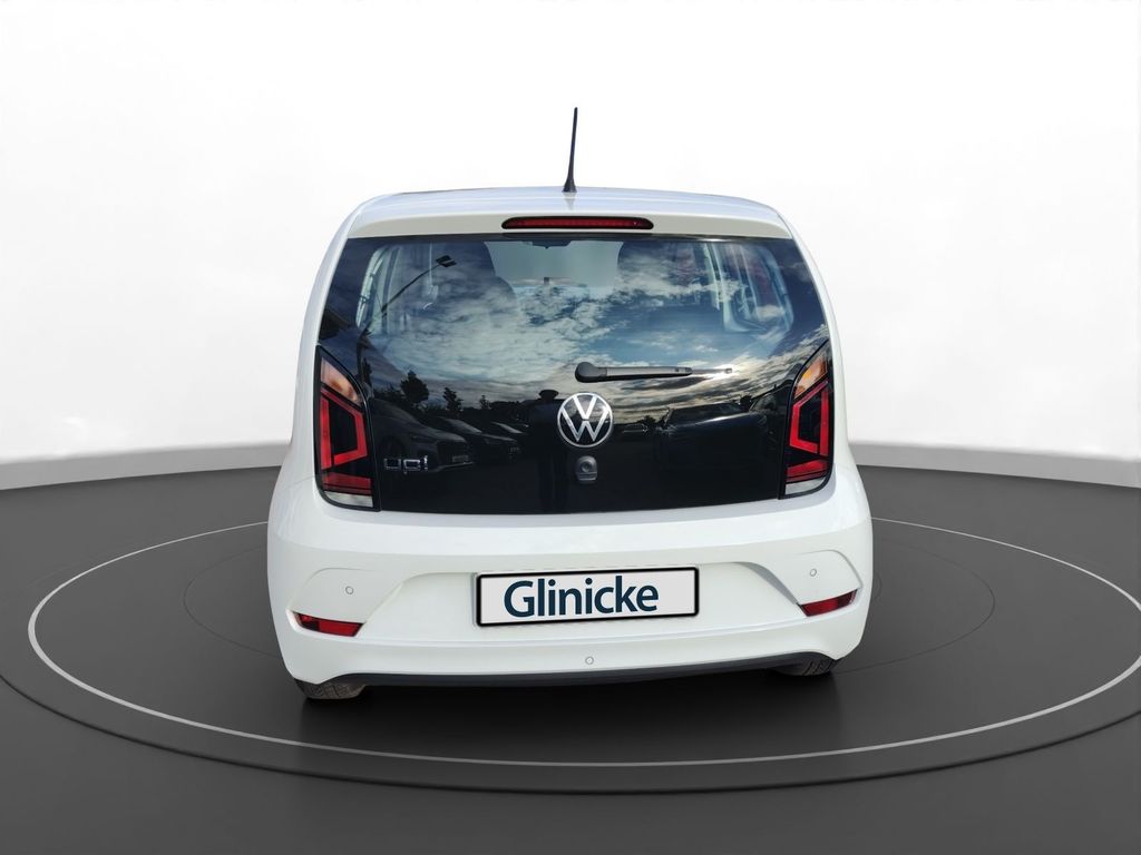 Volkswagen up! 2023 г. Белый, пробег 20931 км
