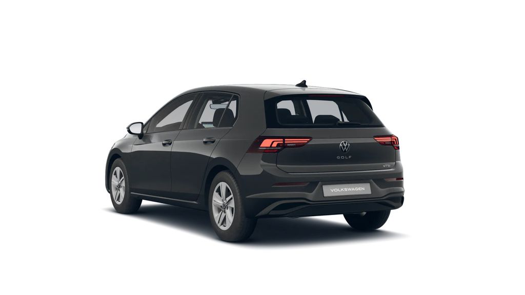 Volkswagen Golf 2025 г. Серый, пробег 15000 км