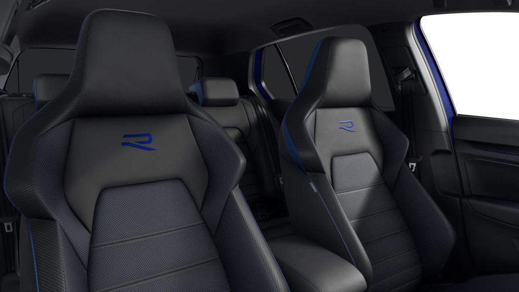 Volkswagen Golf 2026 г. Синий, пробег 11233 км