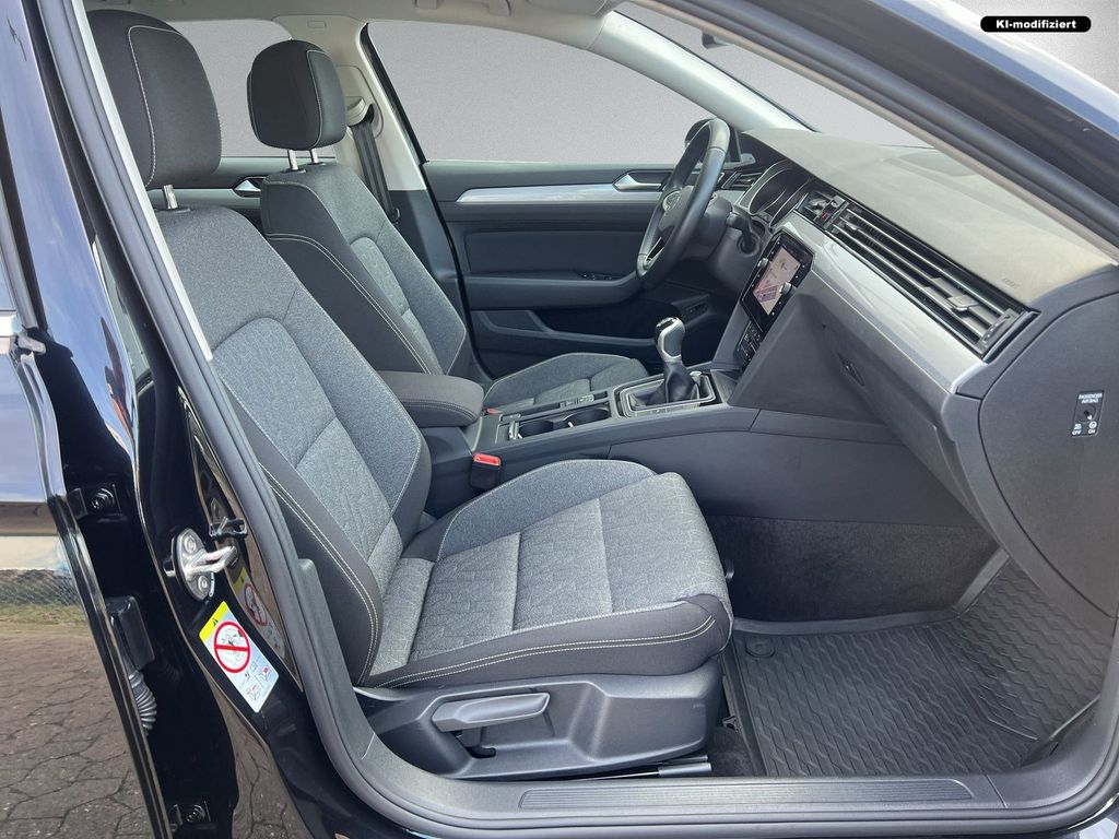 Volkswagen PASSAT VARIANT 2023 г. Чёрный, пробег 57890 км
