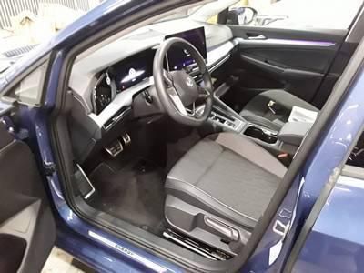 Volkswagen Golf 2026 г. Синий, пробег 28982 км