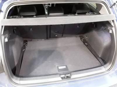 Volkswagen Golf 2026 г. Синий, пробег 28982 км