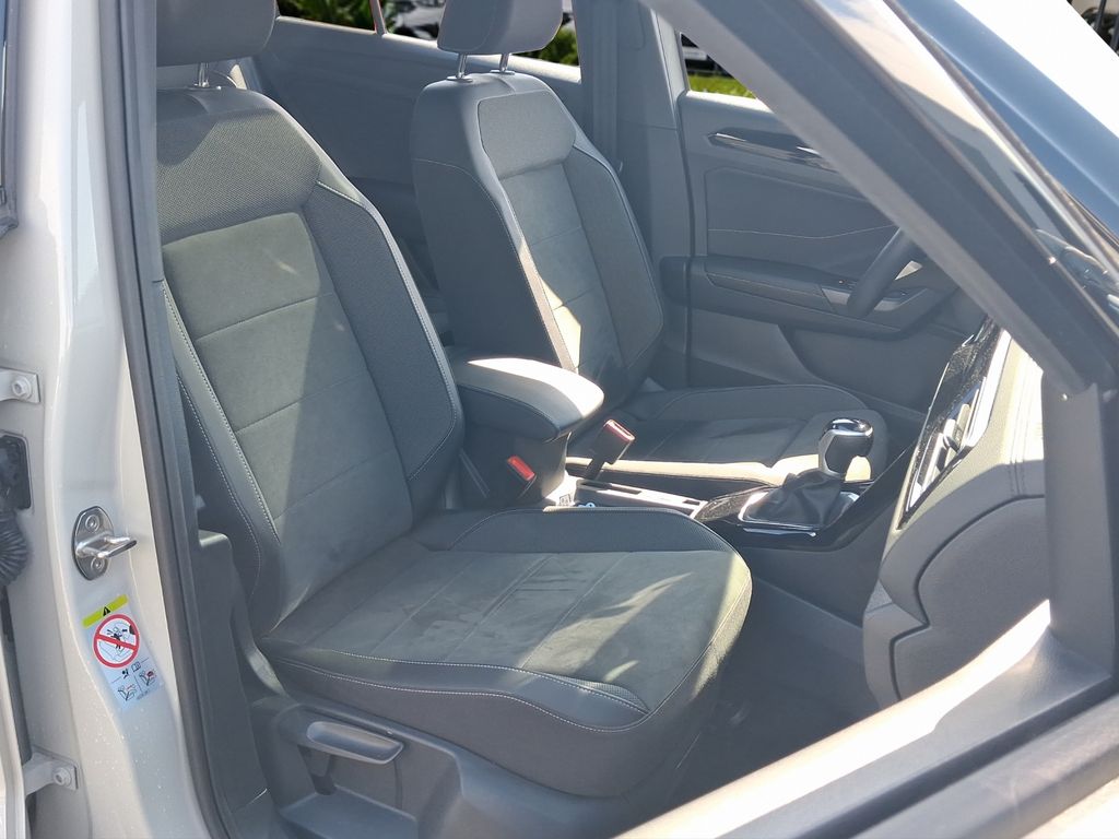 Volkswagen T-Roc 2024 г. Серый, пробег 34643 км