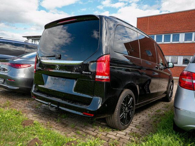 Mercedes-Benz V 300 2023 г. Чёрный, пробег 38999 км