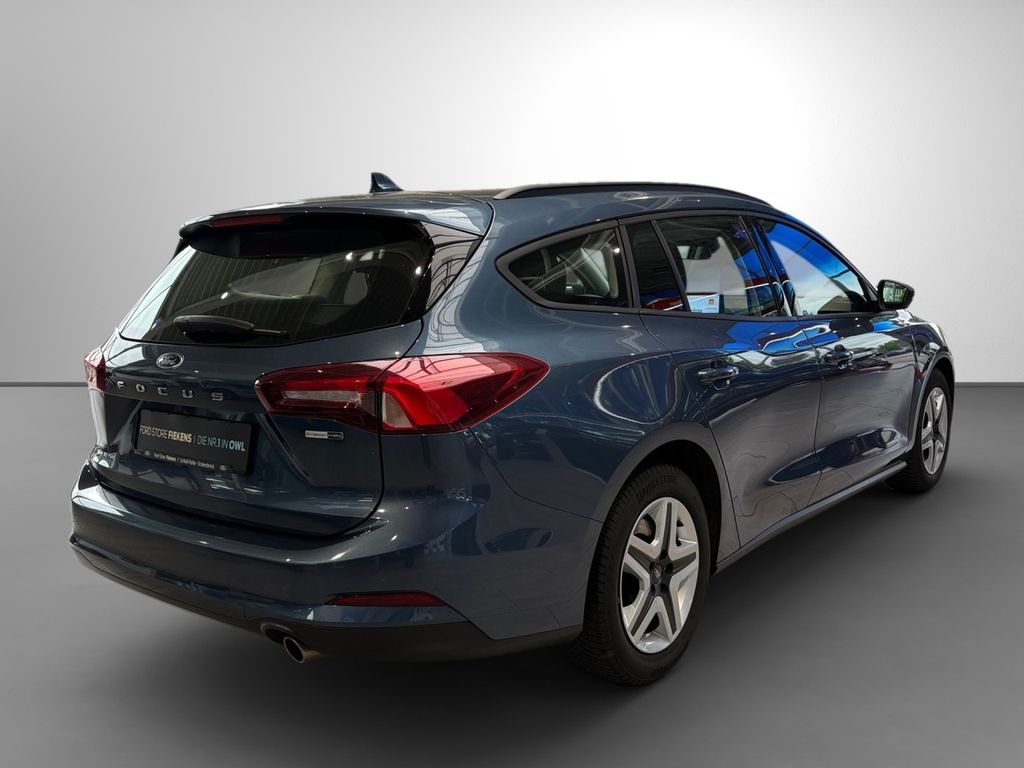 Ford Focus 2022 г. Синий, пробег 48632 км