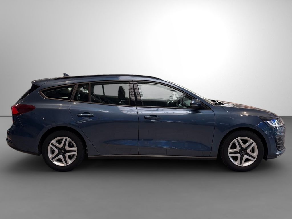 Ford Focus 2022 г. Синий, пробег 48632 км