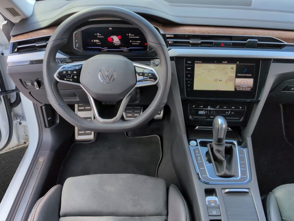 Volkswagen Arteon 2024 г. Белый, пробег 55064 км