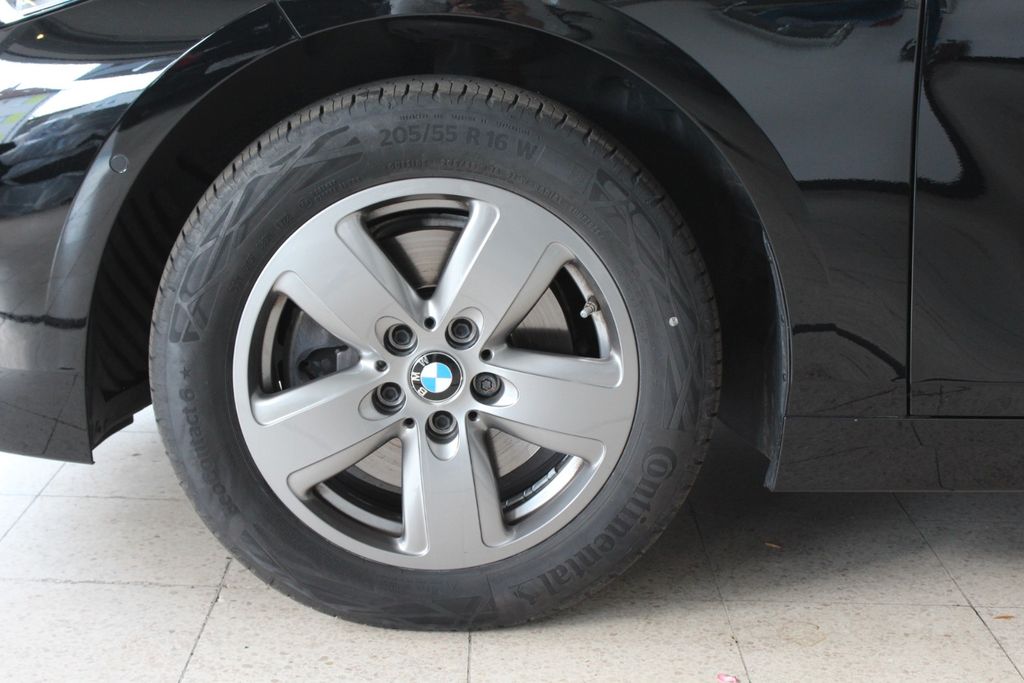 BMW 118 2022 г. Чёрный, пробег 41000 км