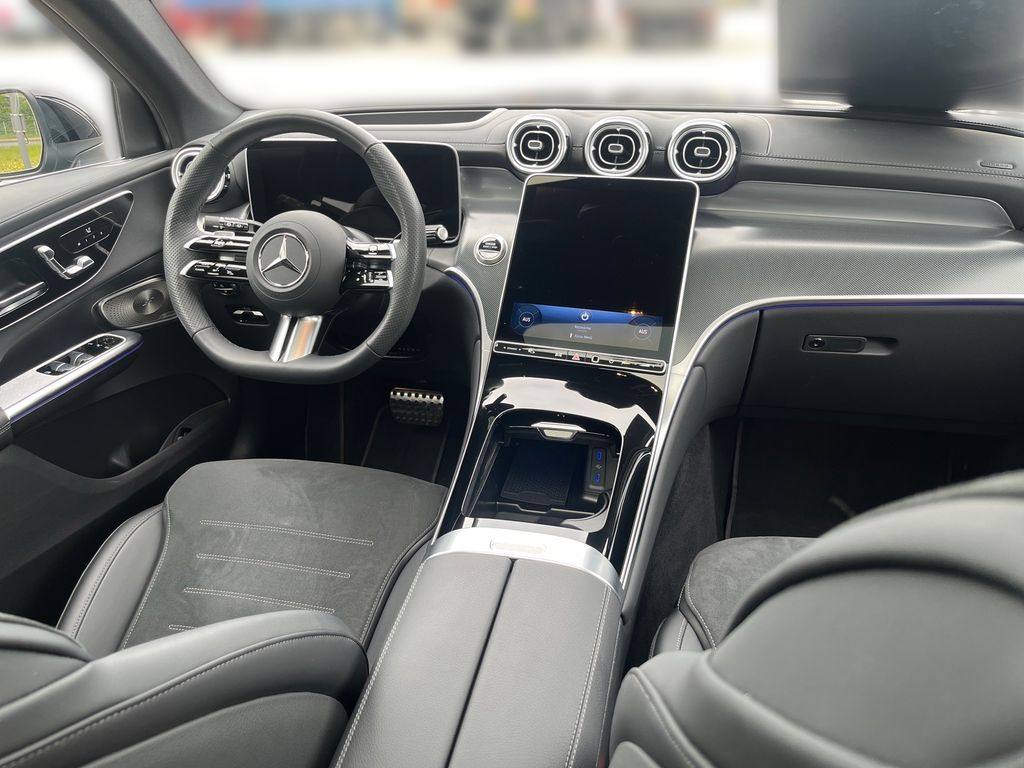 Mercedes-Benz GLC 450 2024 г. Чёрный, пробег 34081 км