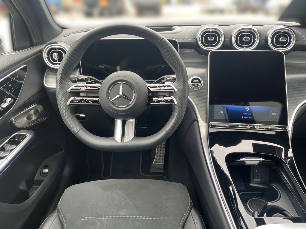 Mercedes-Benz GLC 450 2024 г. Чёрный, пробег 34081 км