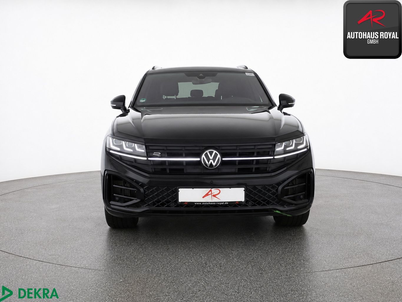Volkswagen Touareg 2025 г. Чёрный, пробег 25337 км