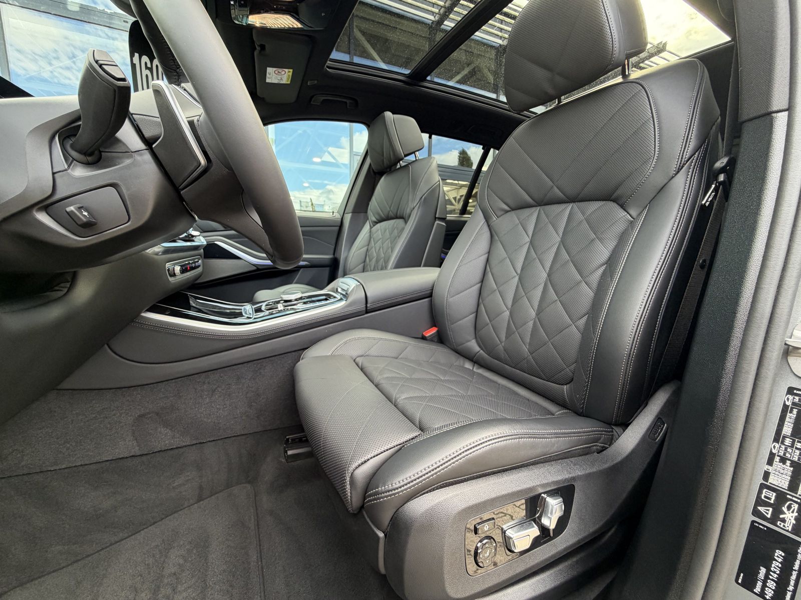 BMW X5 2026 г. Серый, пробег 25246 км