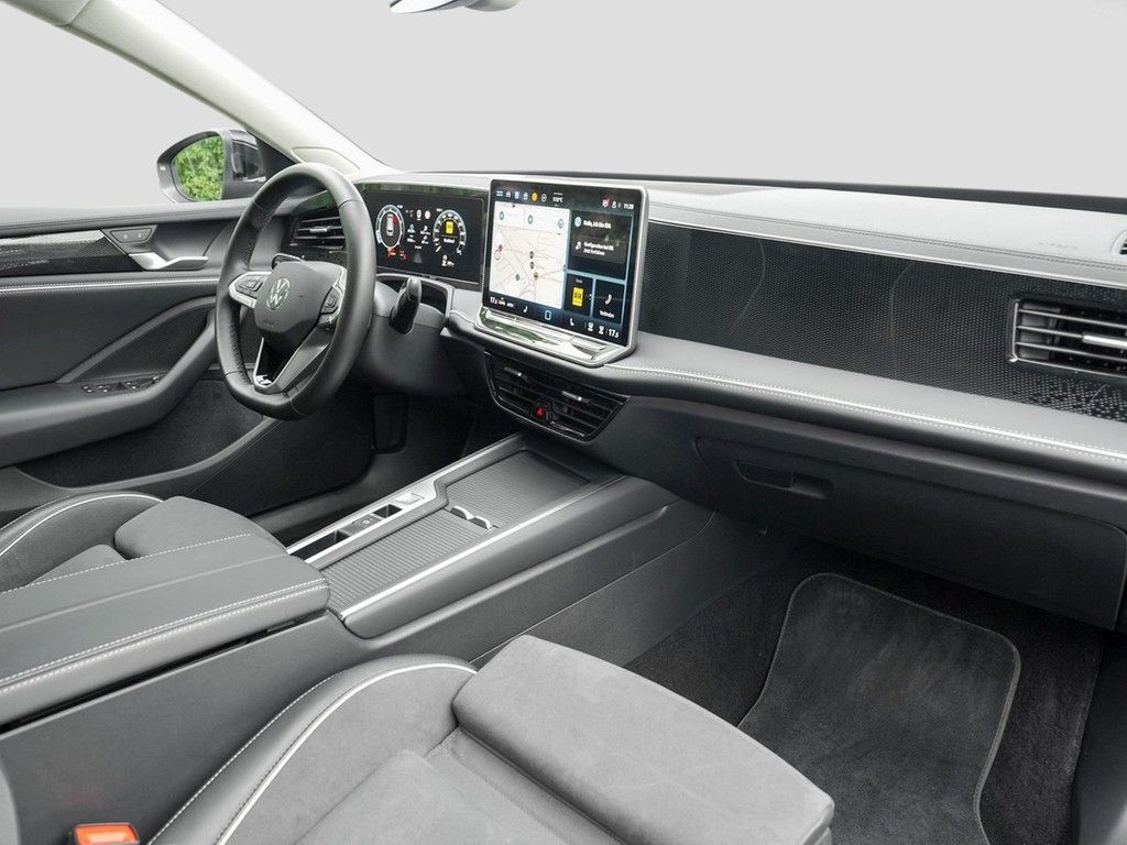 Volkswagen PASSAT VARIANT 2025 г. Чёрный, пробег 18793 км