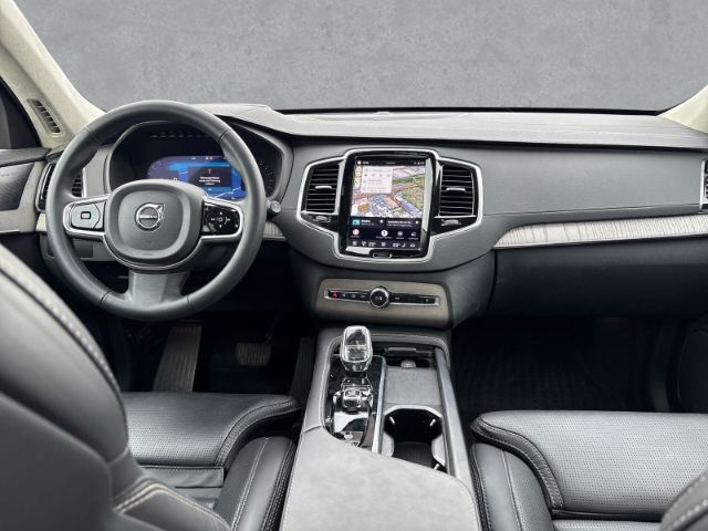 Volvo XC90 2024 г. Серый, пробег 47891 км