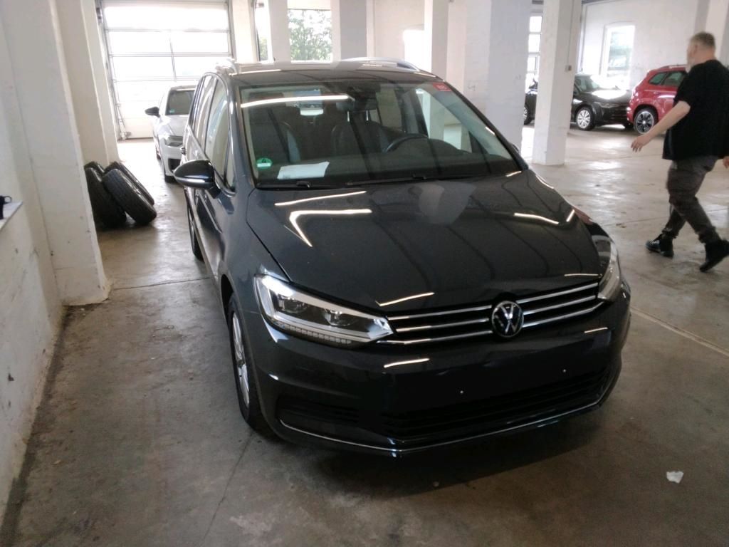 Volkswagen Touran 2025 г. Серый, пробег 34047 км