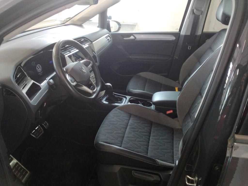 Volkswagen Touran 2025 г. Серый, пробег 34047 км