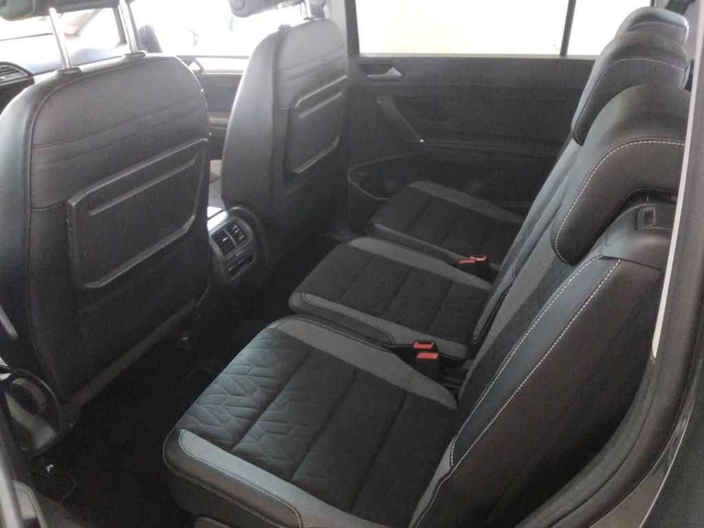 Volkswagen Touran 2025 г. Серый, пробег 34047 км