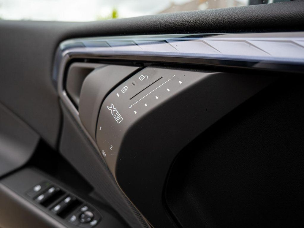 BMW X3 2025 г. Серый, пробег 21290 км