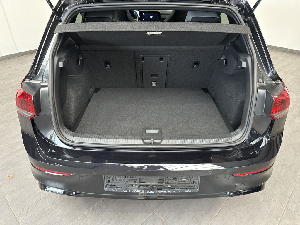 Volkswagen Golf 2023 г. Чёрный, пробег 46750 км