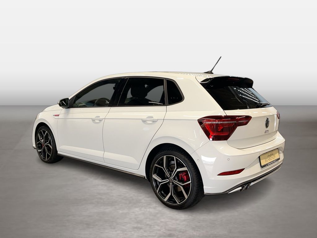 Volkswagen Polo 2023 г. Белый, пробег 50700 км