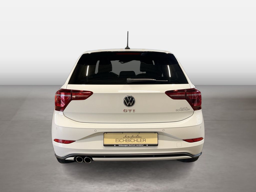 Volkswagen Polo 2023 г. Белый, пробег 50700 км