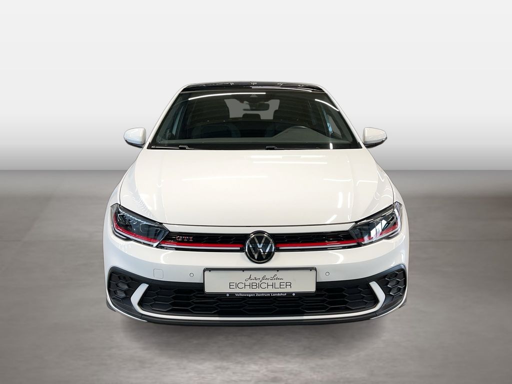 Volkswagen Polo 2023 г. Белый, пробег 50700 км