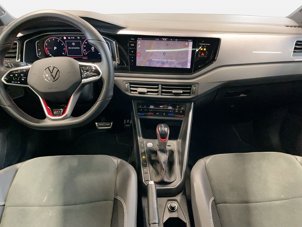 Volkswagen Polo 2023 г. Белый, пробег 50700 км